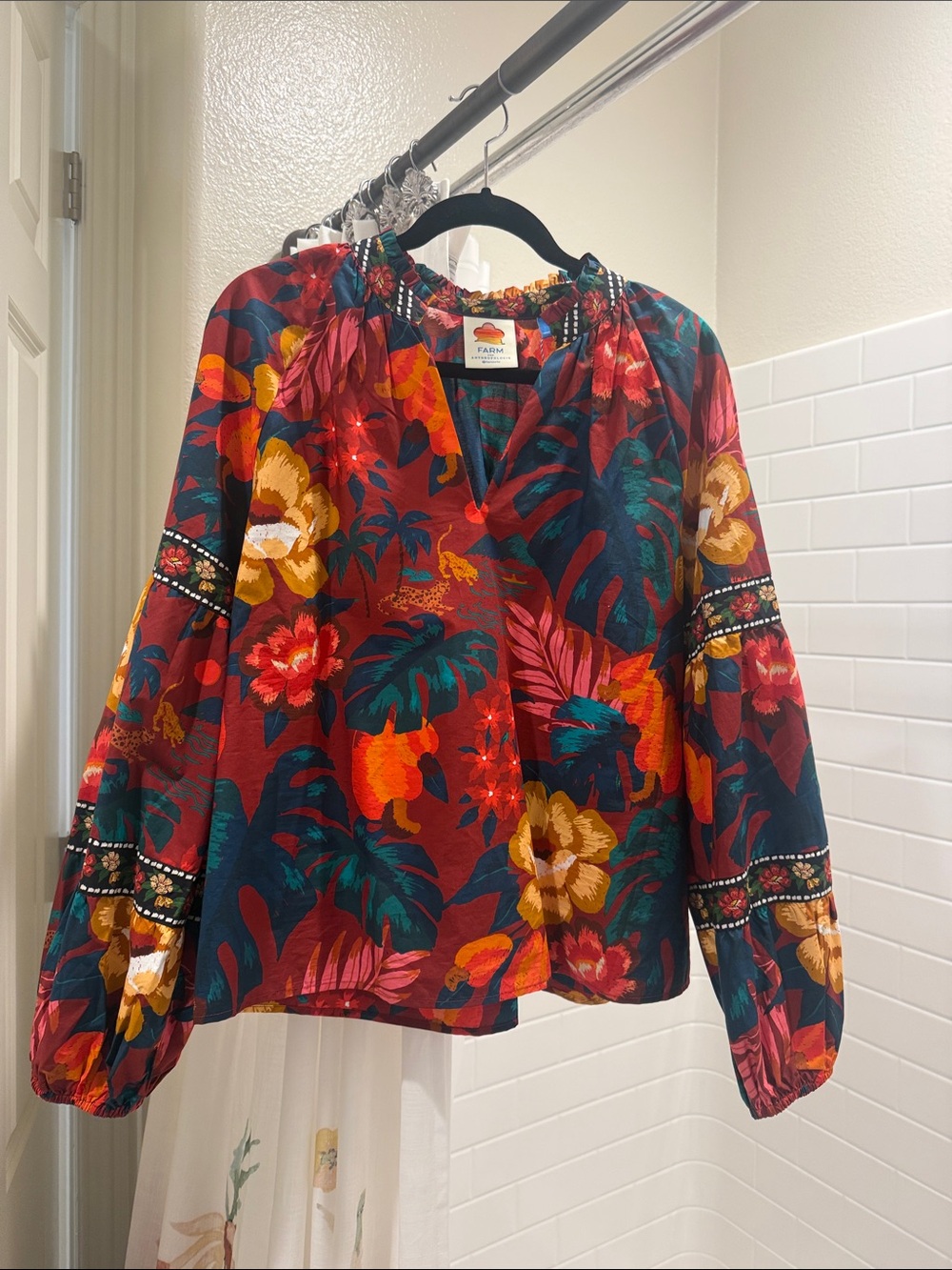 FARM Rio Red Tropical Floral Balloon-Sleeve Blouse